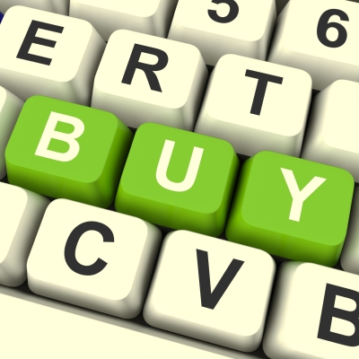Attracting customers' attention without breaking the rules